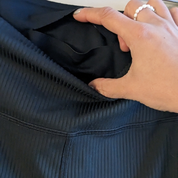 Girlfriend Collective black ribbed leggings - Picture 3 of 6